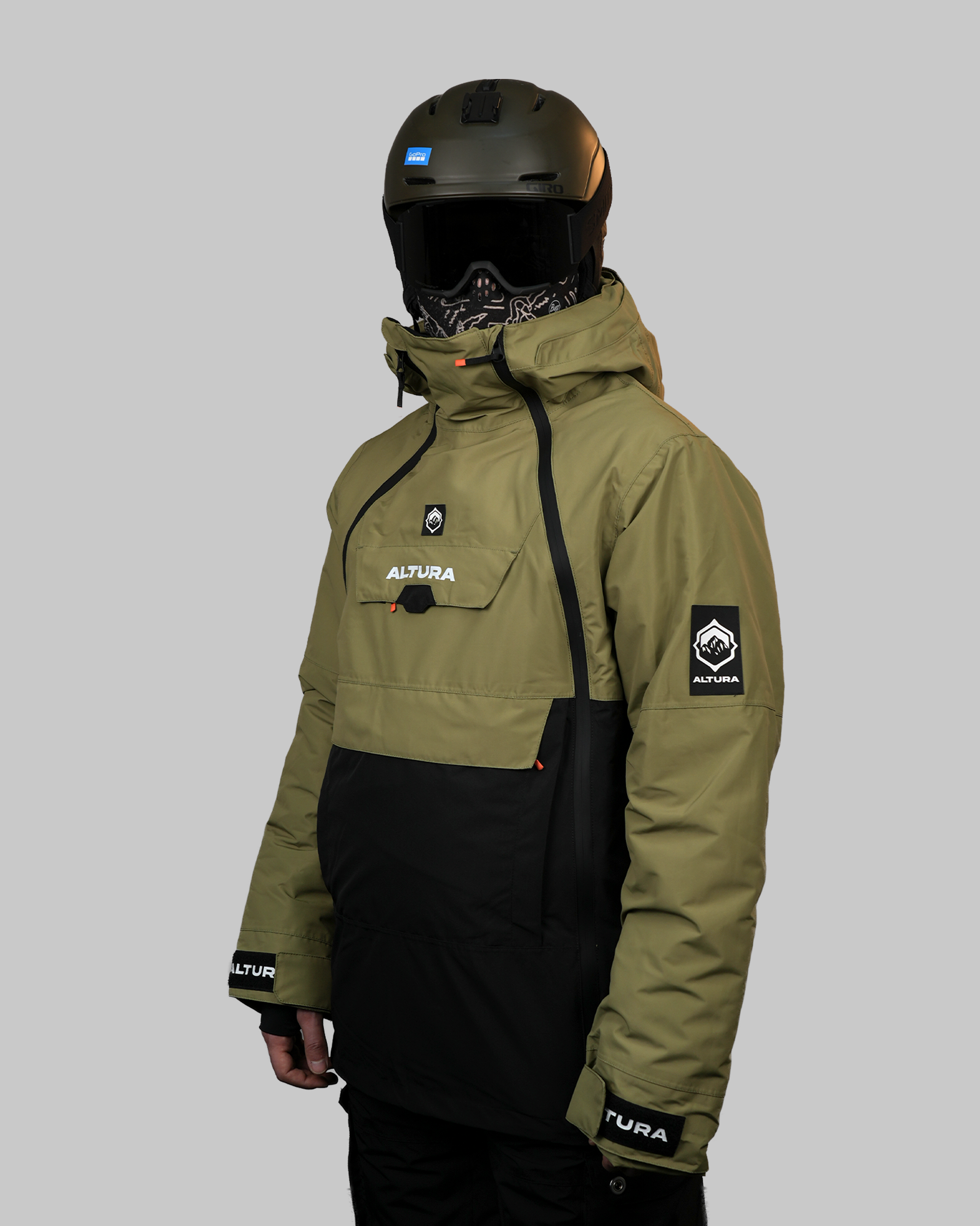 #Color_Black & Olive Green